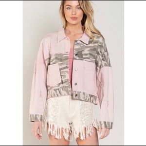 New! POL Light Pink and Camo Contrast Colorblock Denim Jean Shacket Jacket